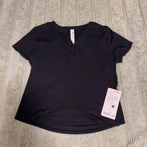 lululemon athletica Black Short Sleeve Tee